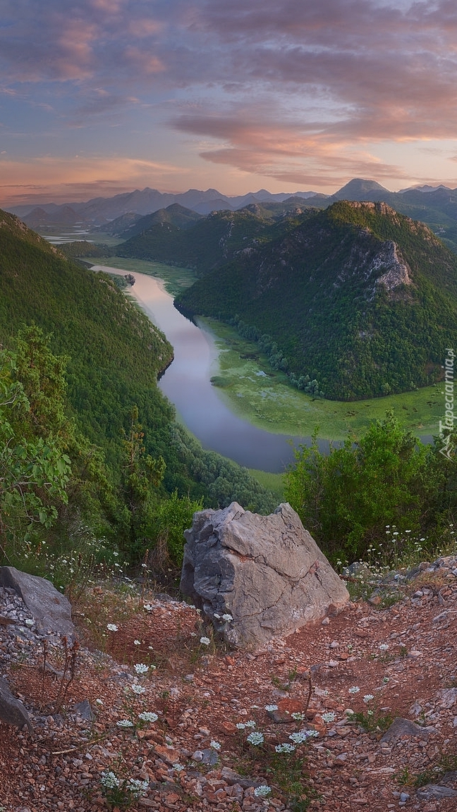 Rzeka Crnojevica w Czarnogórze
