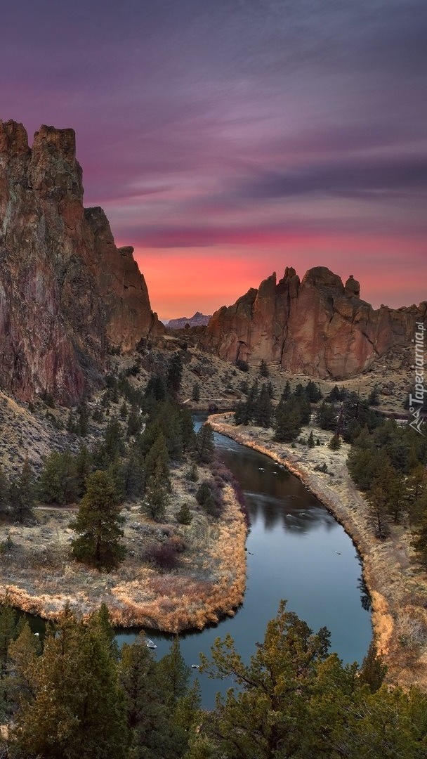 Rzeka Crooked River w Parku Stanowym Smith Rock