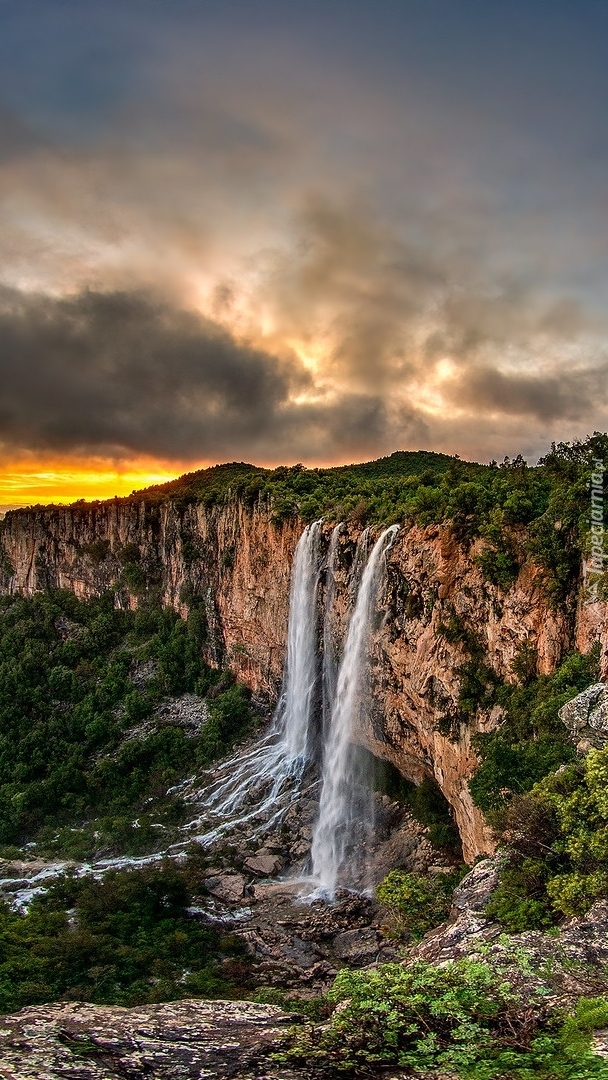 Skalny wodospad Cascate di Lequarci