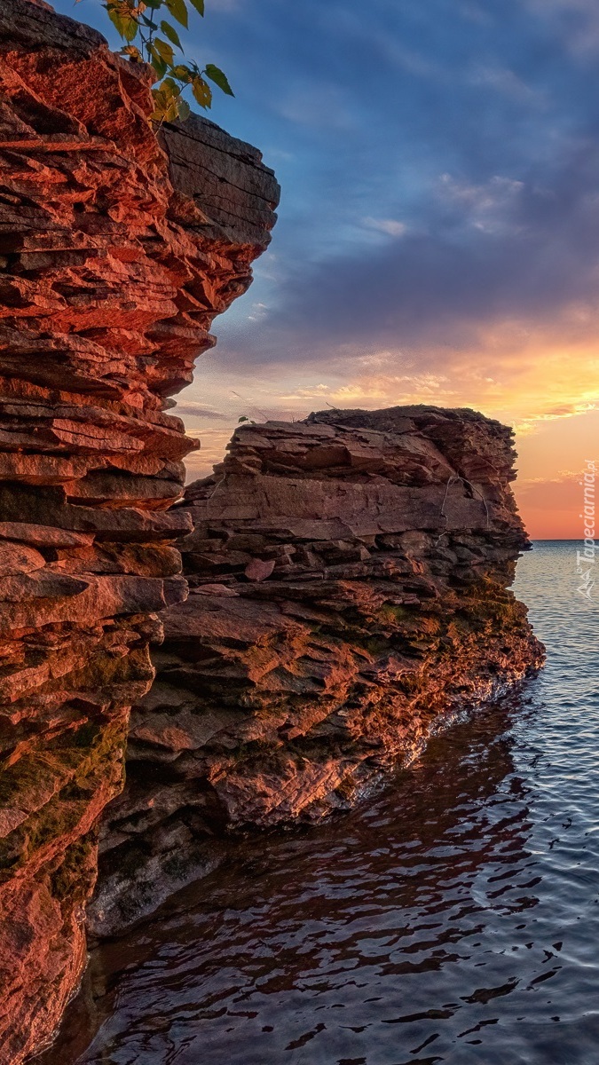 Skały na jeziorze Superior Lake w Michigan