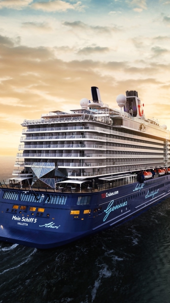 Statek wycieczkowy Mein Schiff 5