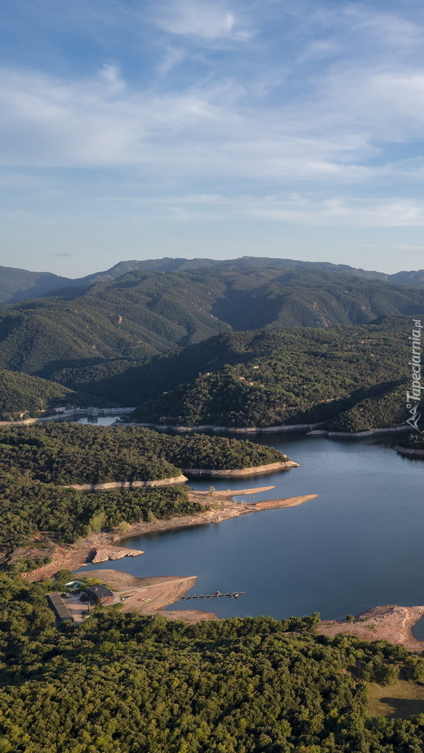 Widok na zbiornik Panta de Sau w Katalonii