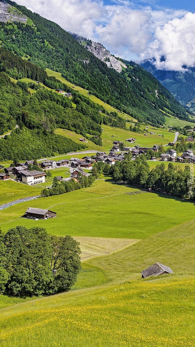 Wieś Elm w Alpach Szwajcarskich
