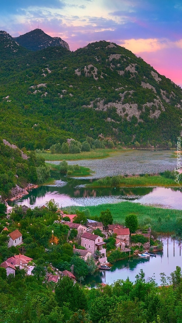 Wieś Karuć w Czarnogórze