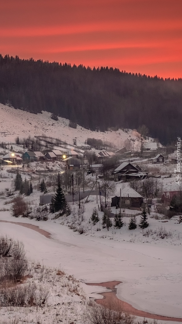 Wieś Kusye Alexandrovsky zimową porą