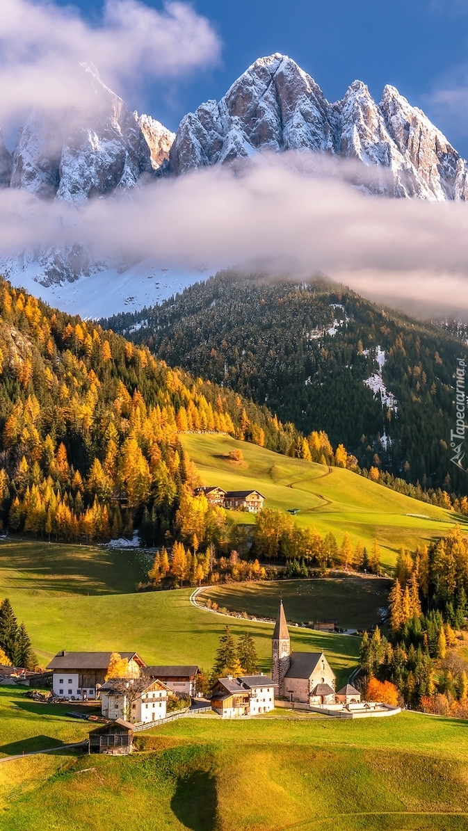 Wioska w Dolomitach