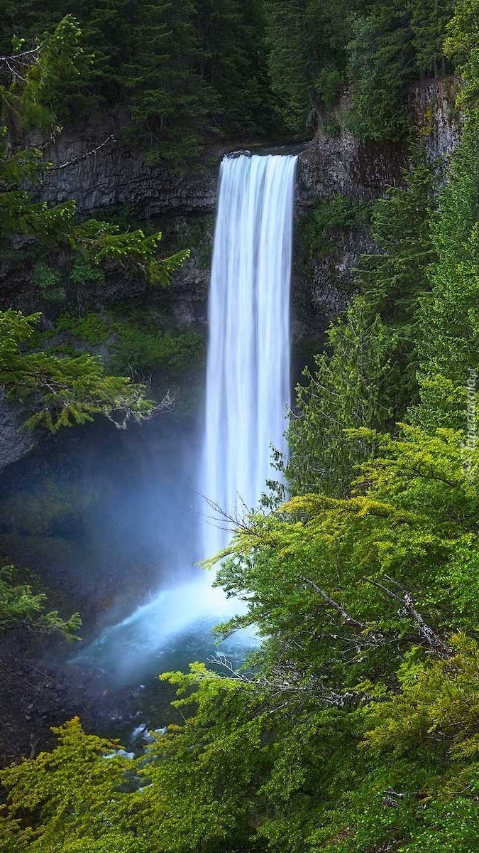 Wodospad Brandywine Falls w Kanadzie