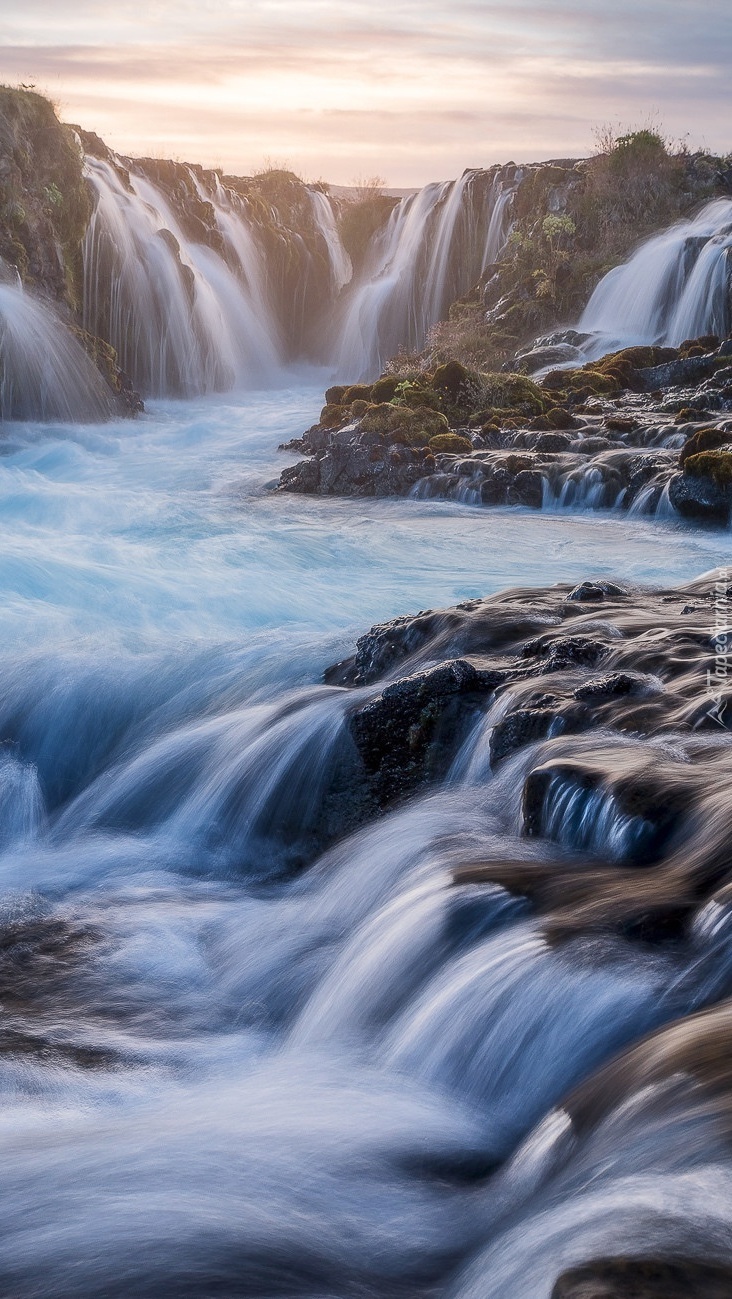 Wodospad Bruarfoss w Islandii