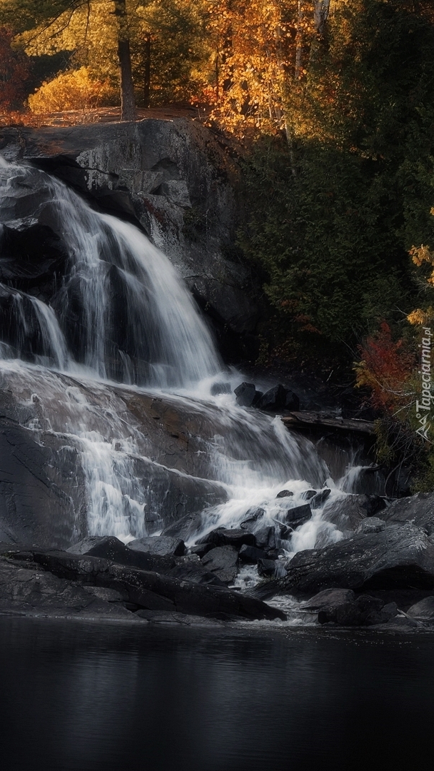 Wodospad High Falls na szlaku Barron Canyon