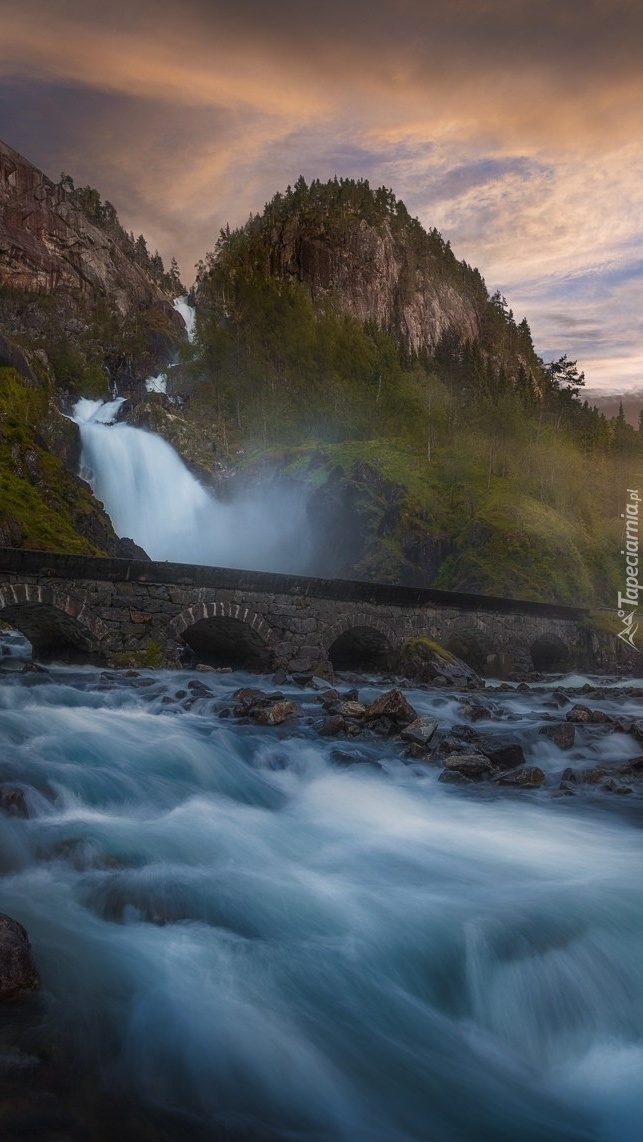 Wodospad Latefossen