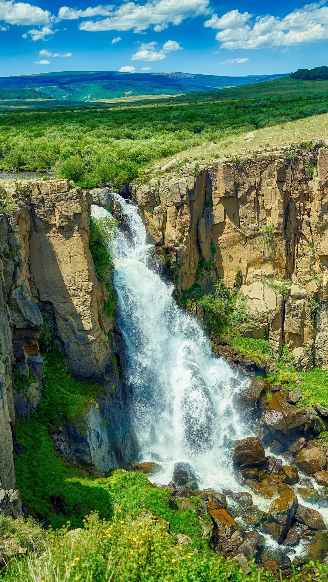 Wodospad North Clear Creek Falls