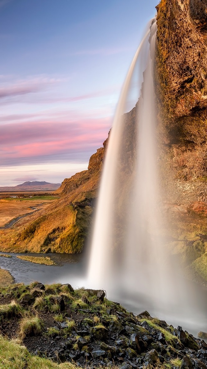 Wodospad Seljalandsfoss w Islandii