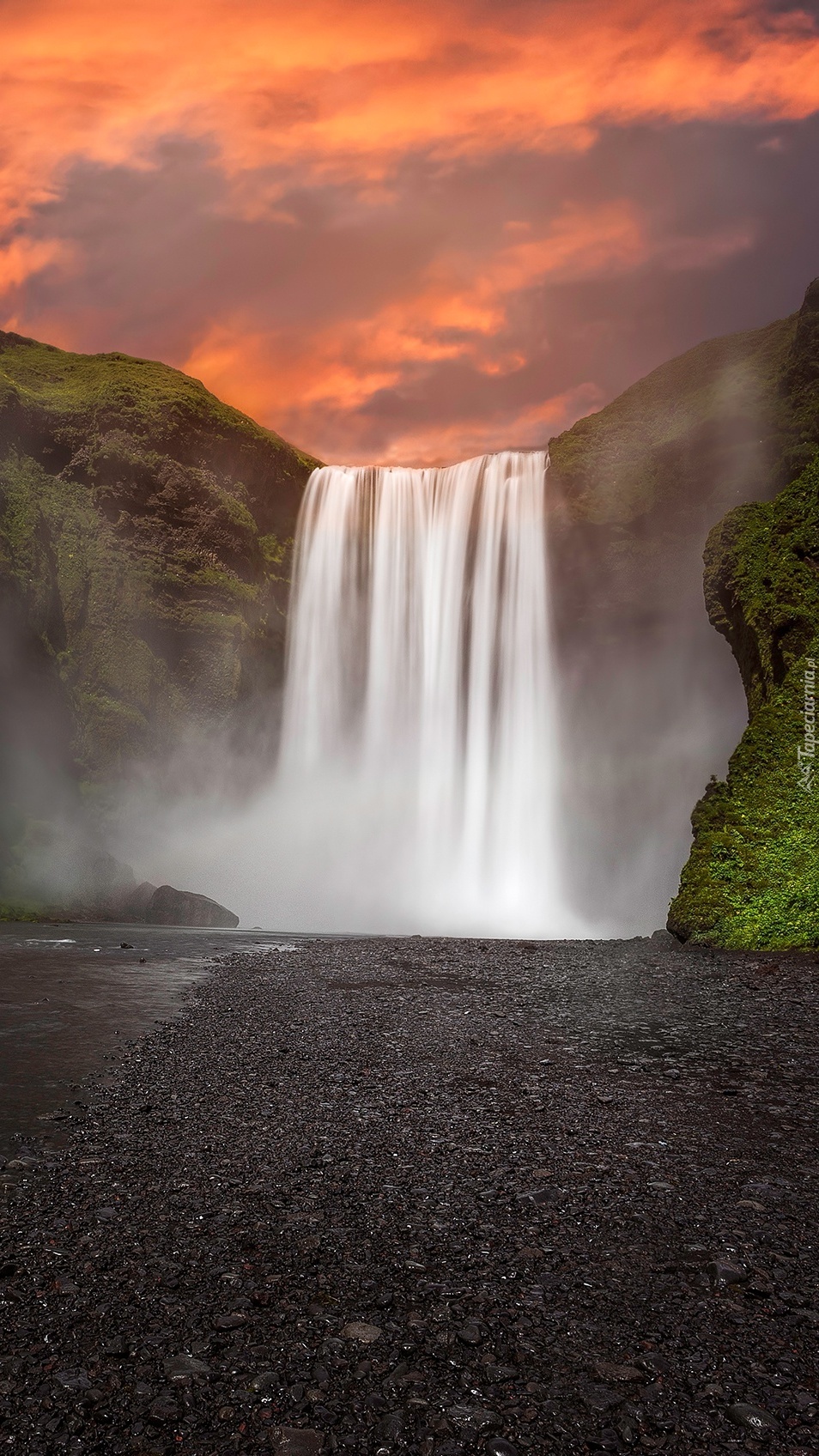 Wodospad Skogafoss w Islandii