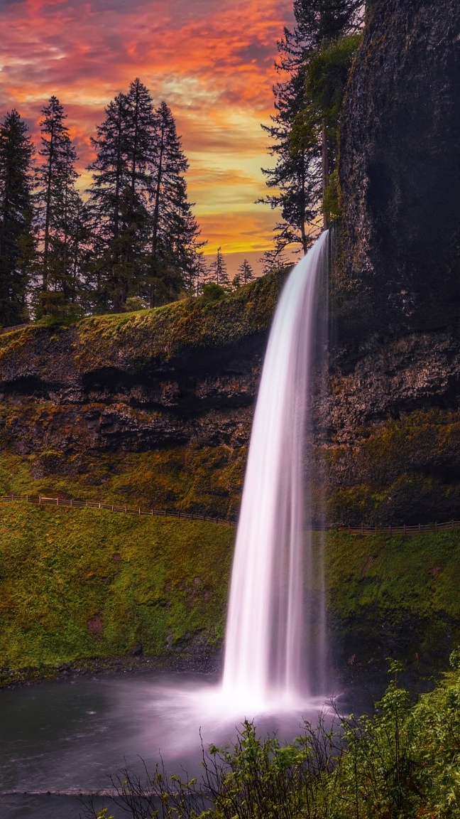 Wodospad South Falls w Oregonie