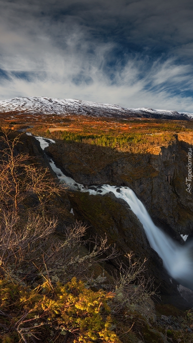 Wodospad Voringfossen w dolinie Mabodalen