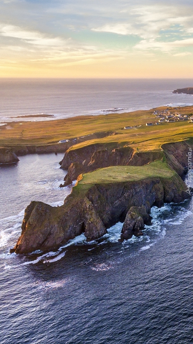 Wybrzeże Glencolmcille w Irlandii