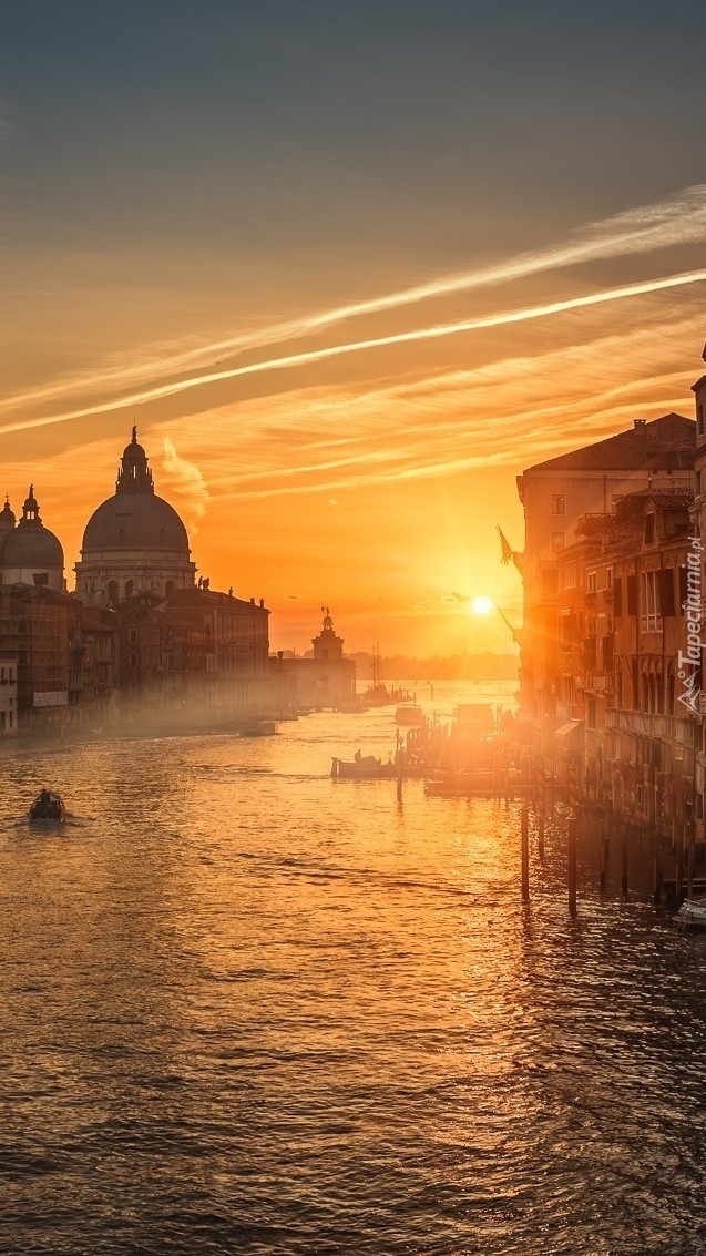 Zachód słońca nad Wenecją
