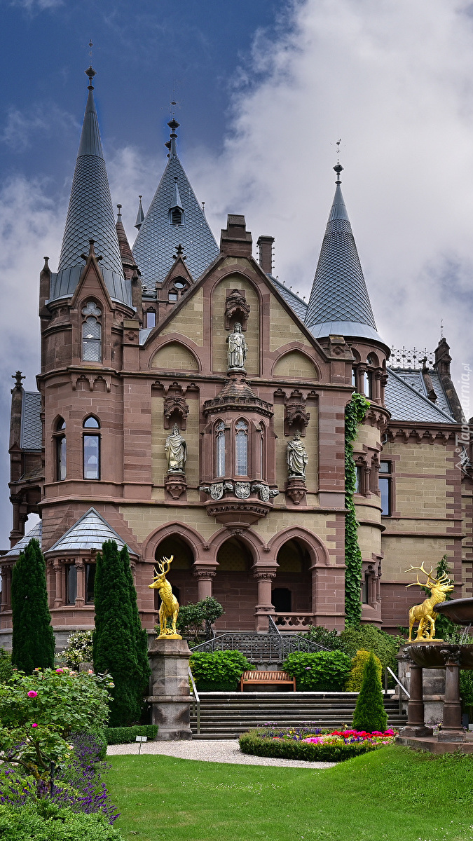 Zamek Drachenburg w Niemczech