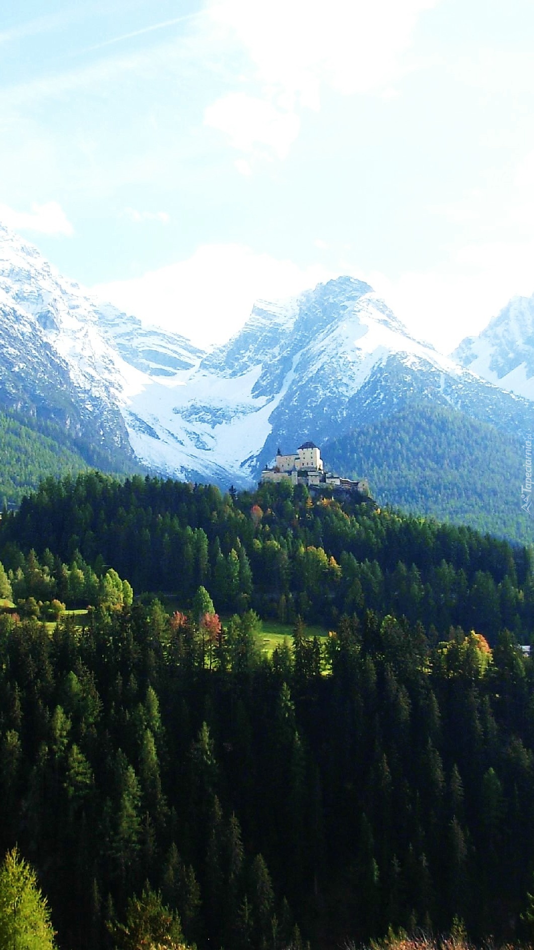Zamek w górach