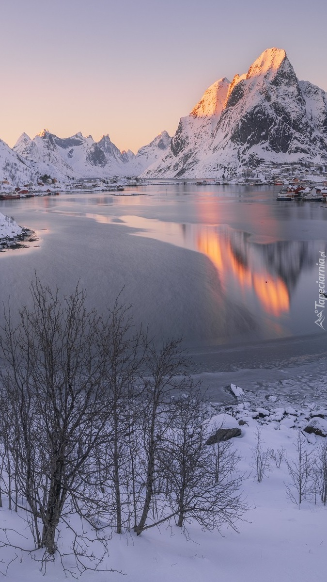 Zima na norweskich Lofotach