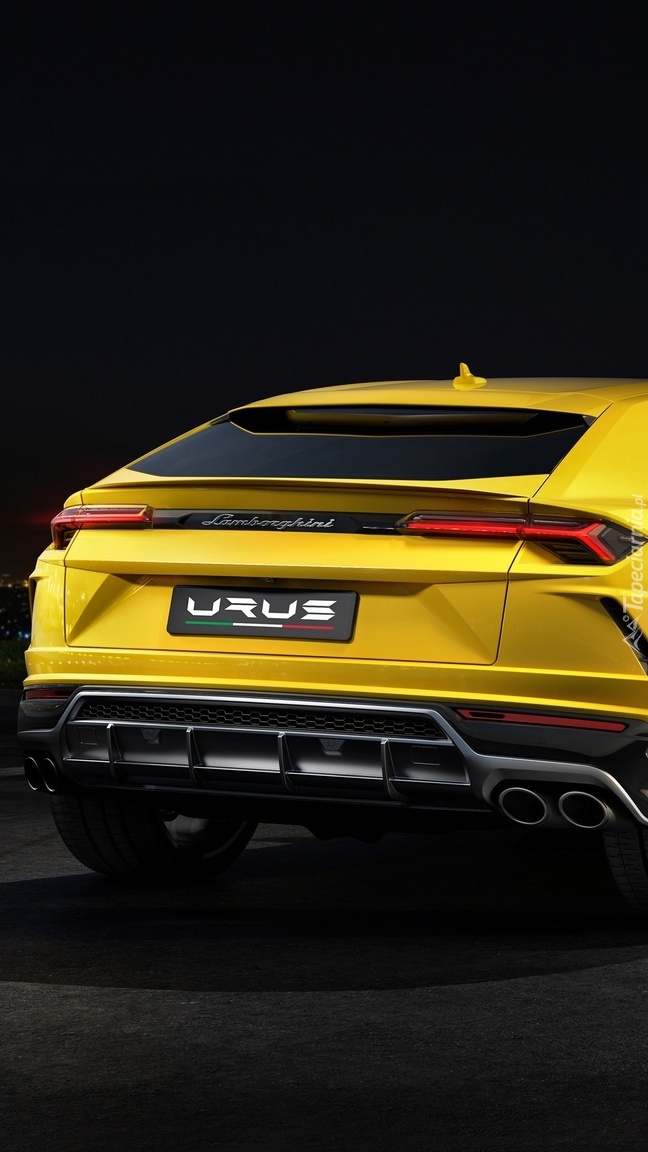 Żółte Lamborghini Urus tyłem