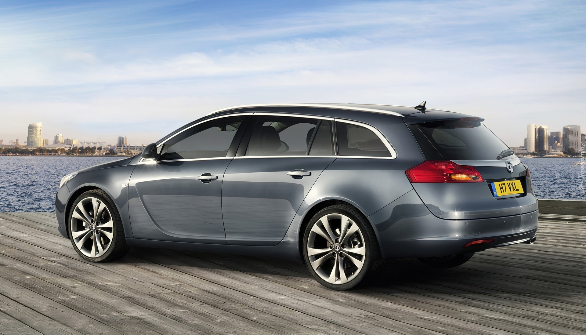 Opel Insignia, Kombi, Woda