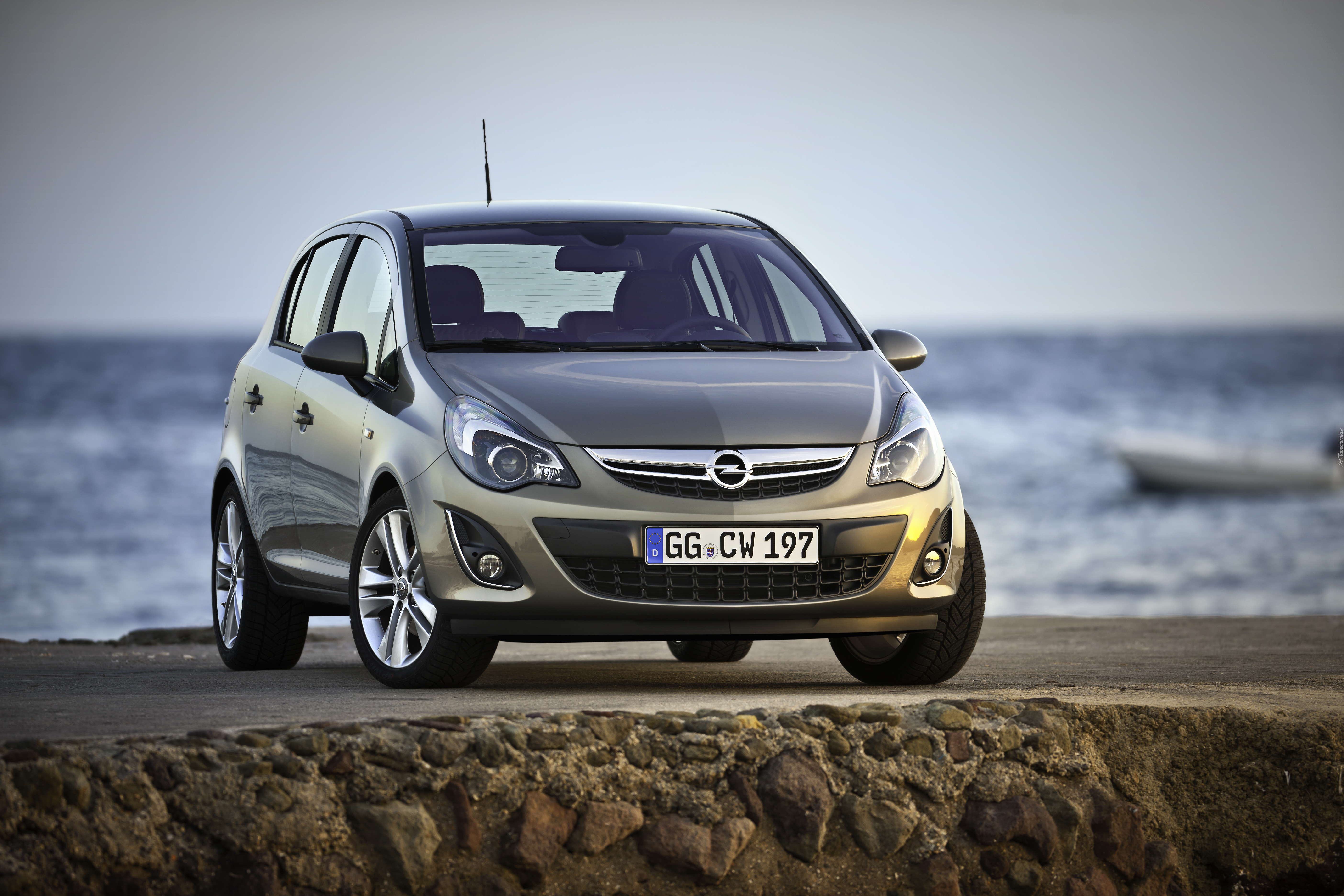 Opel, Corsa, Woda