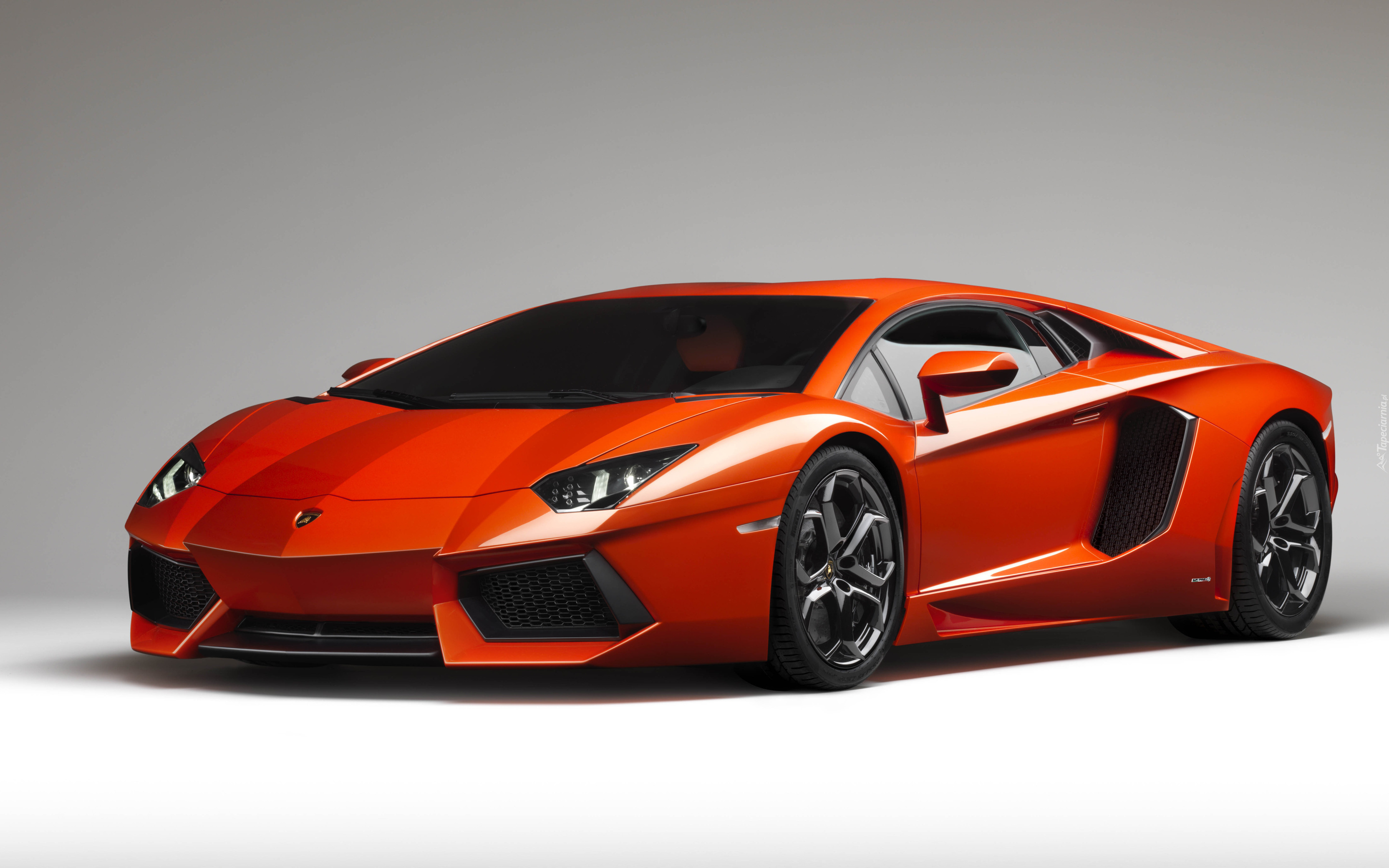 Lamborghini Avebtador LP 700-4