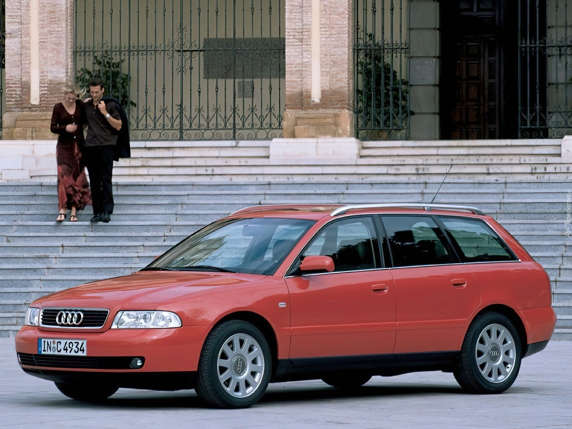 Купить ауди а4 б5 универсал. Audi a4 b5 универсал. Audi a4 b5 1996. Ауди а4 Авант 1998. Audi a4 b5 Рестайлинг.