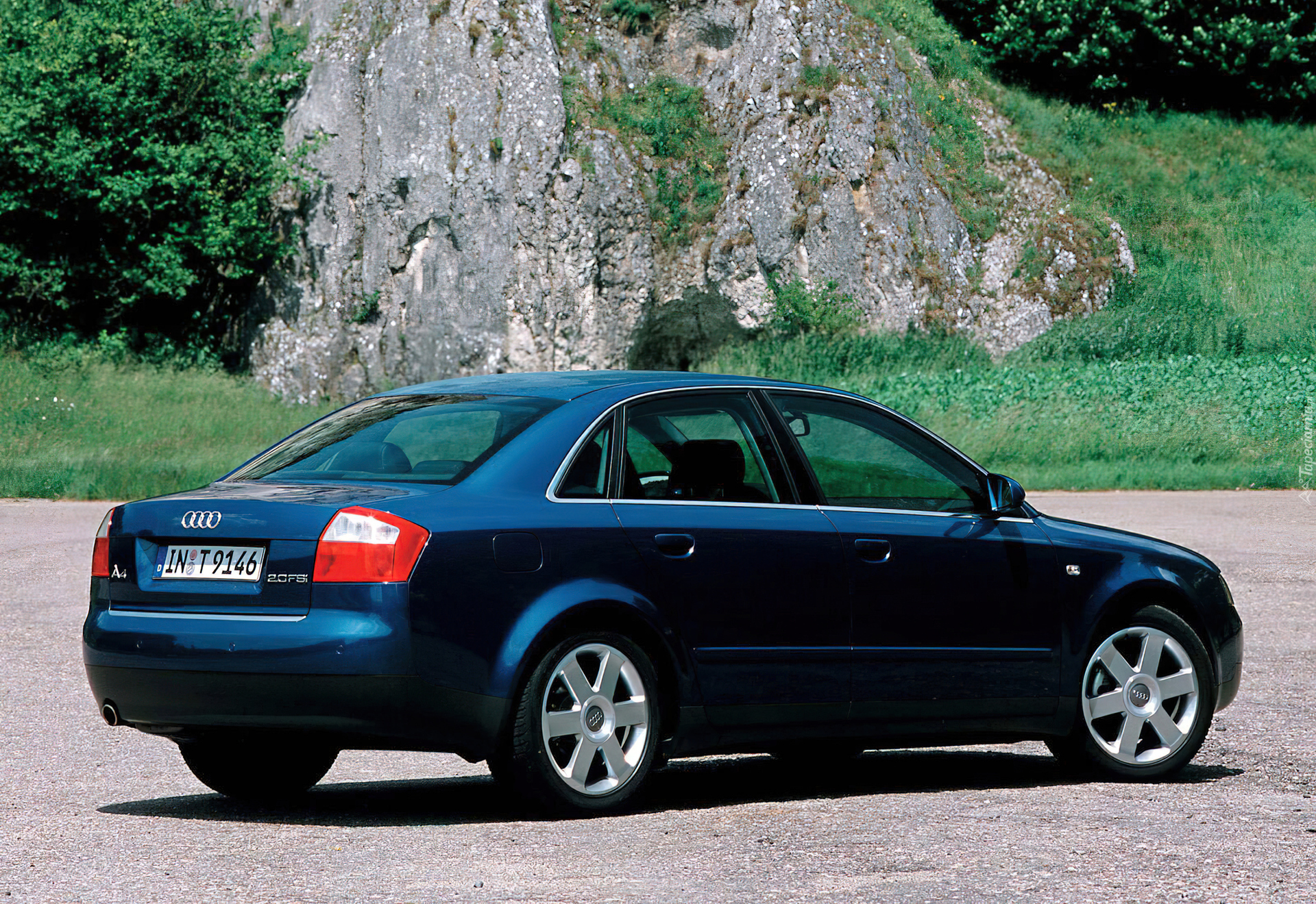 Автомобили audi a4