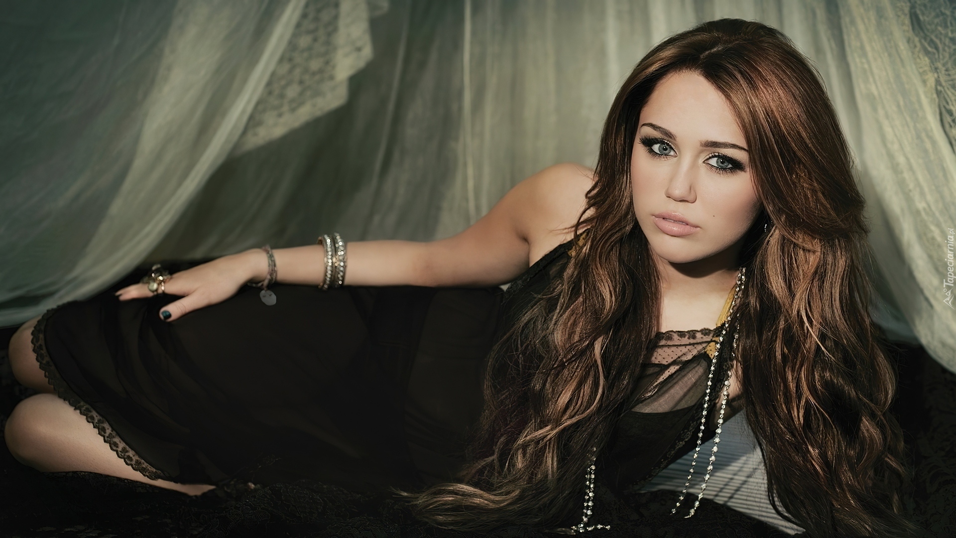 Miley Cyrus, Piosenkarka