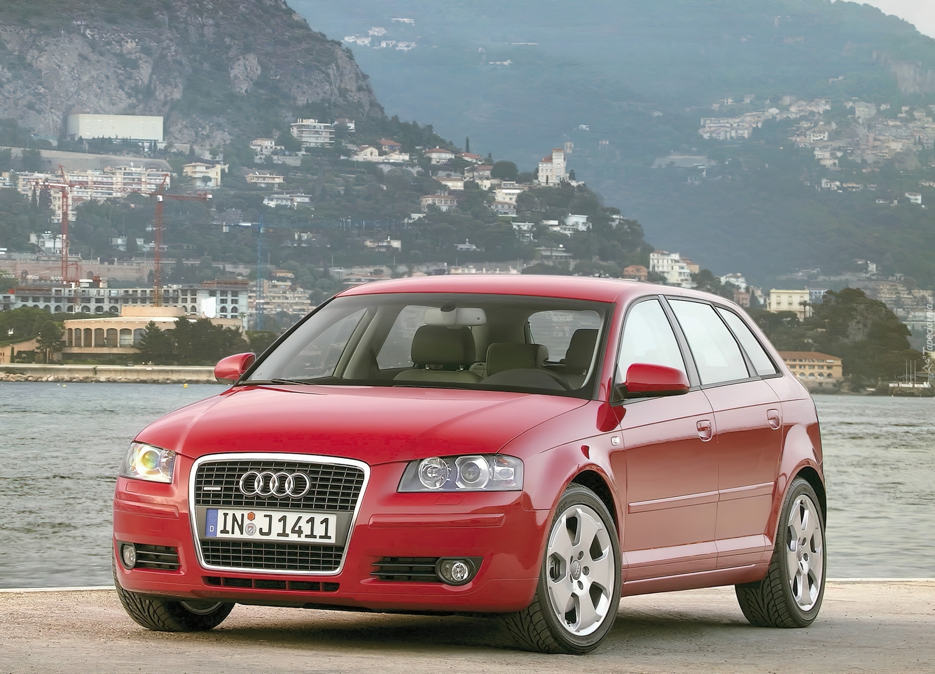 Czerwone, Audi A3 Sportback Quattro
