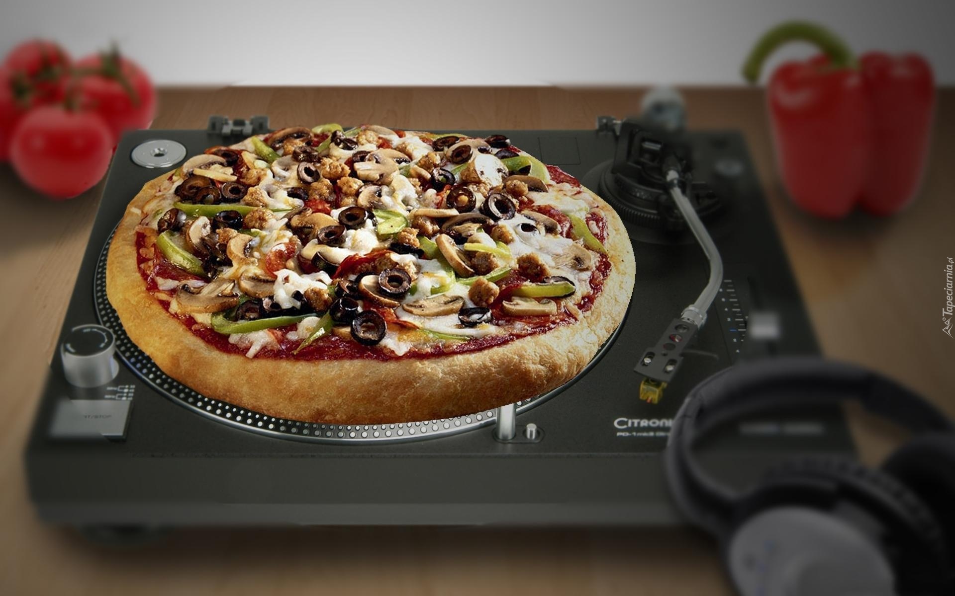 Pizza, Gramofon, Pomidory, Papryka