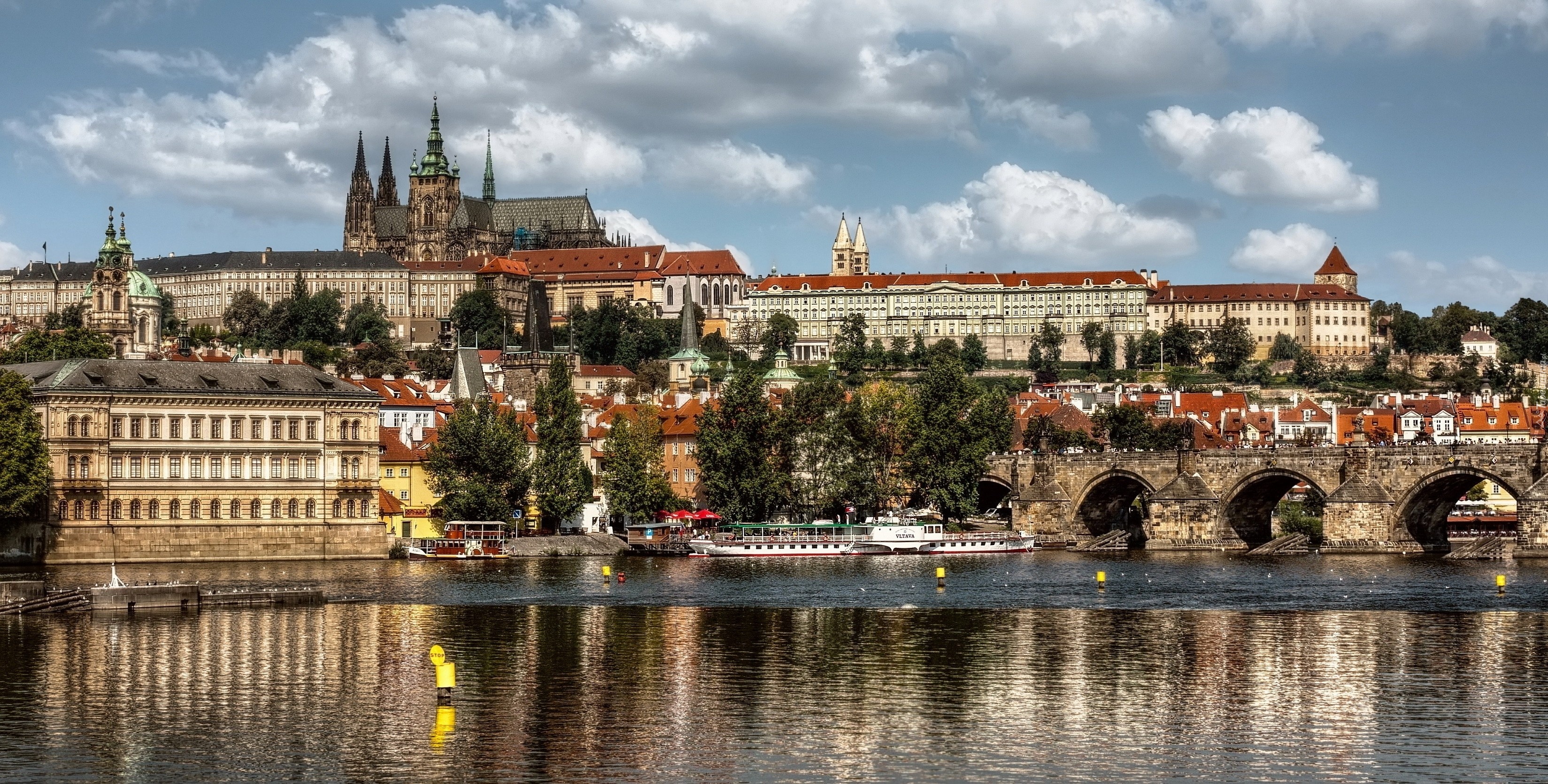 Czechy, Praga, Wełtawa, Zamek Hradczany, Most Karola