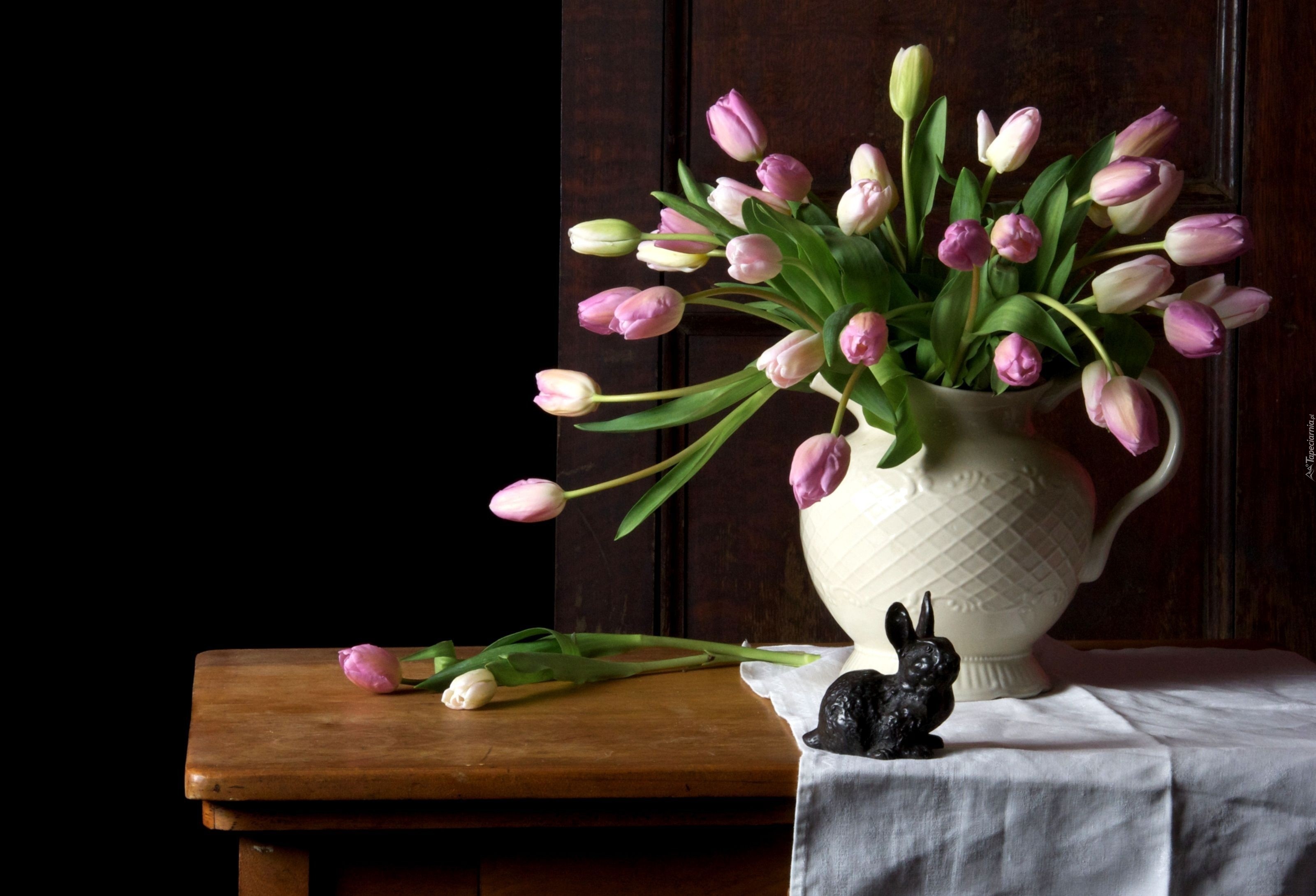 Stół, Wazon, Tulipany