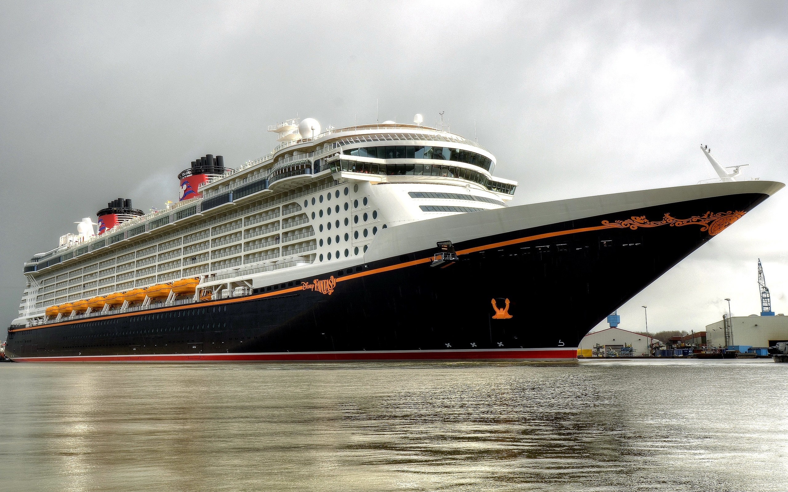 Statek, Disney Fantasy