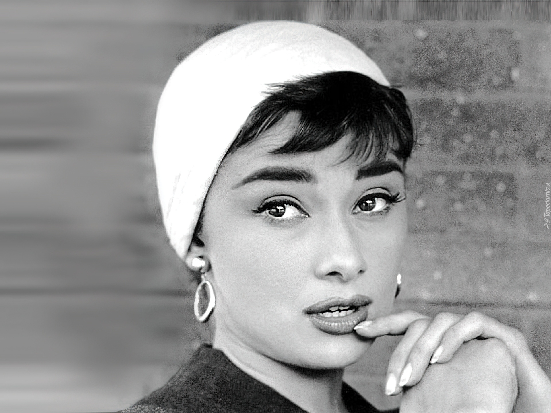 Audrey Hepburn, Aktorka, Czapka, Ręce