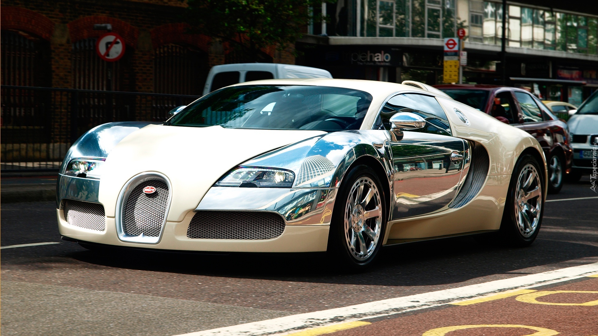 Bugatti Veyron, Ulica