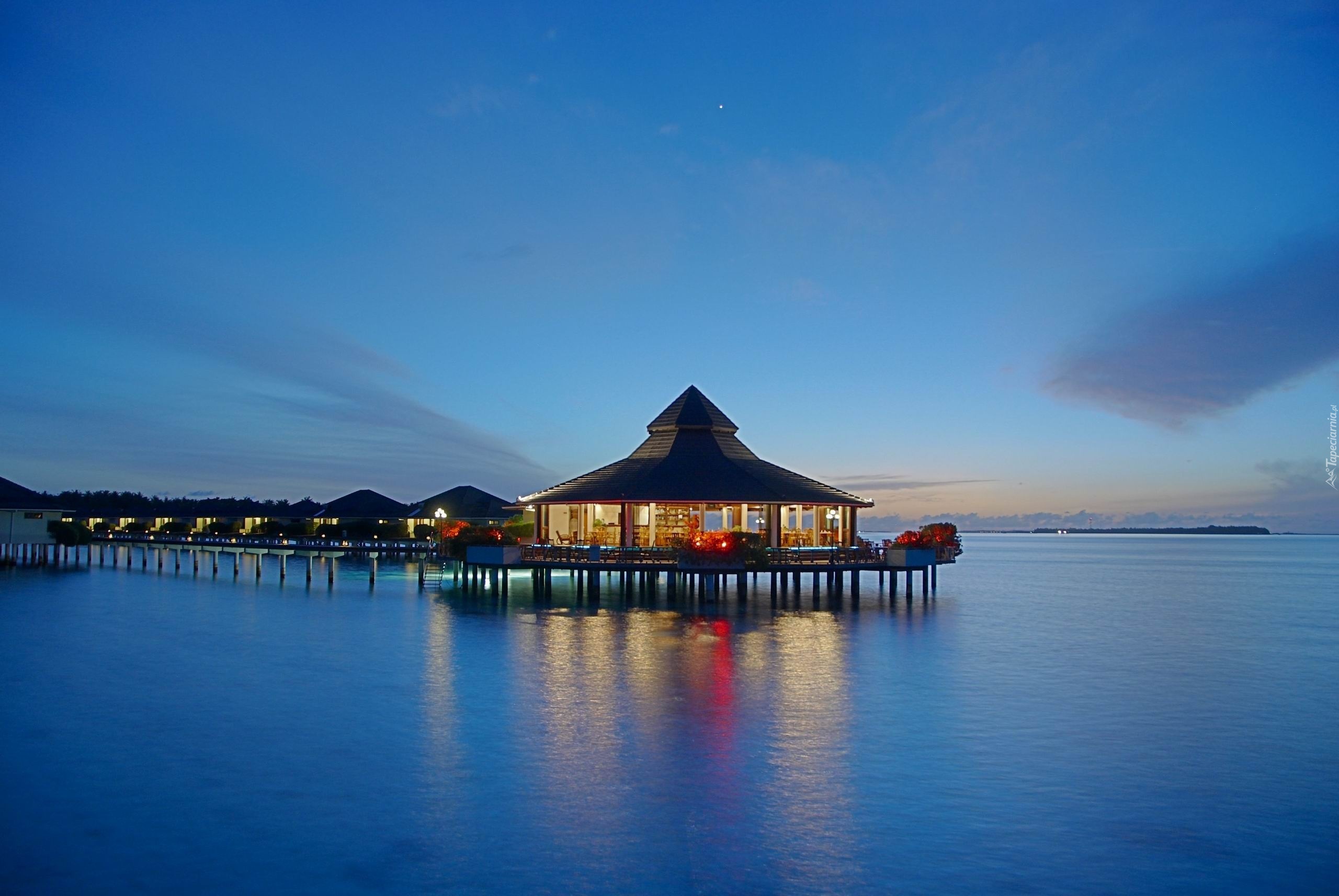 Malediwy, Ocean, Hoteliki