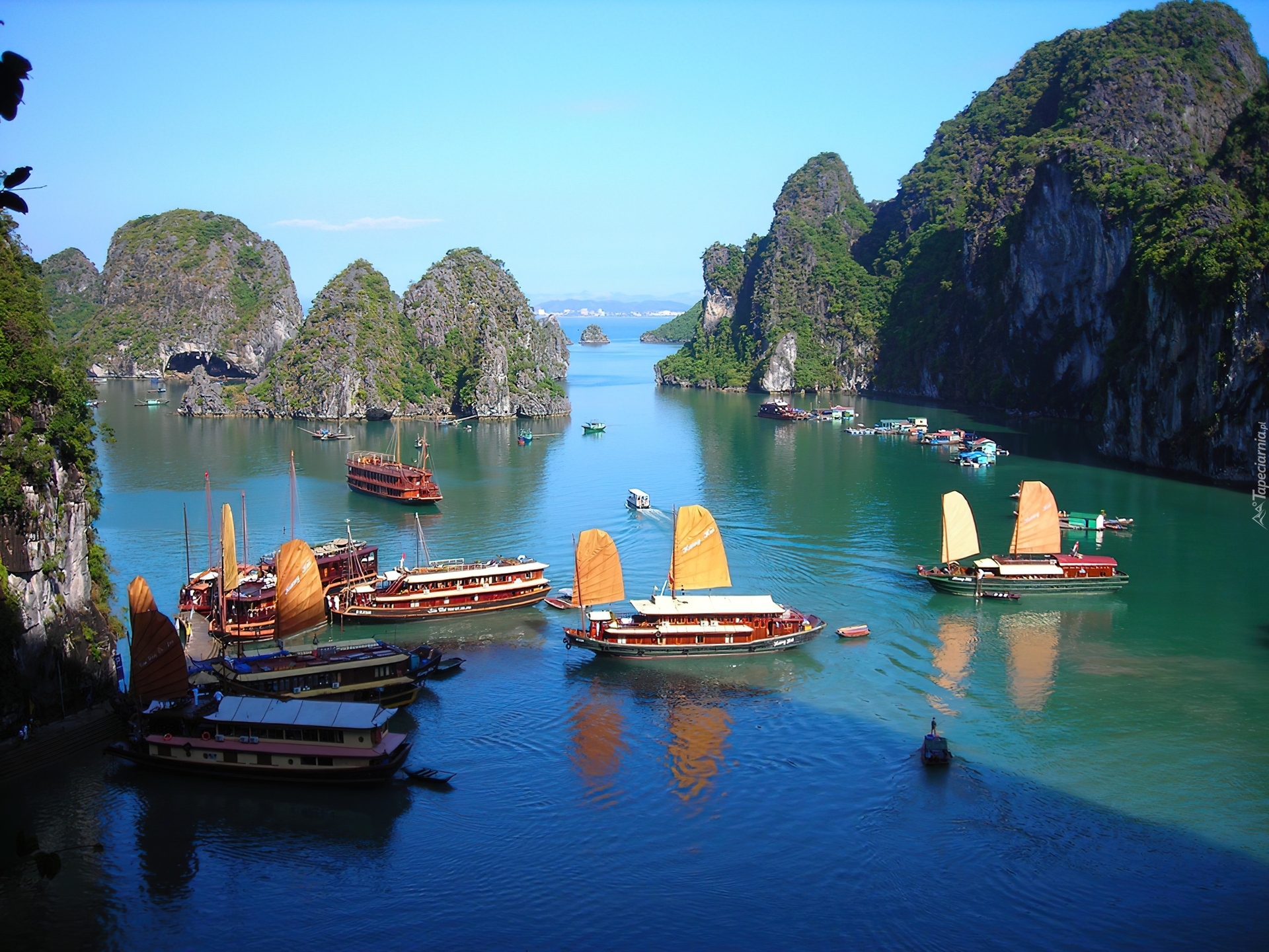 Halong Bay, Zatoka, Stateczki, Skały