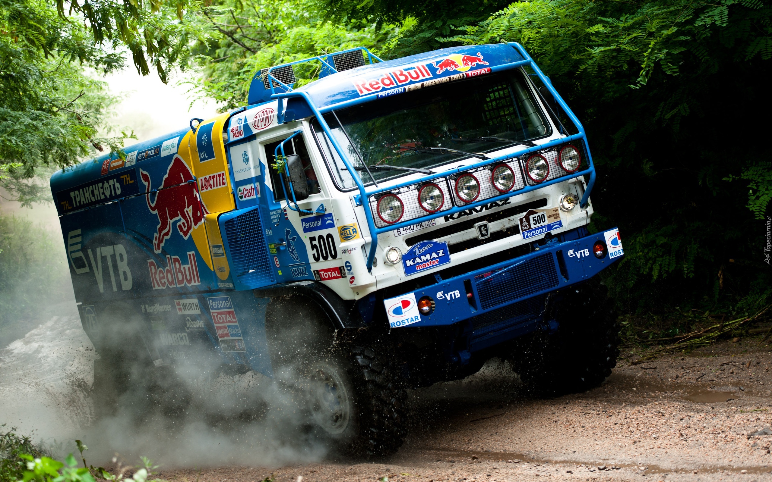 Kamaz Master, Droga