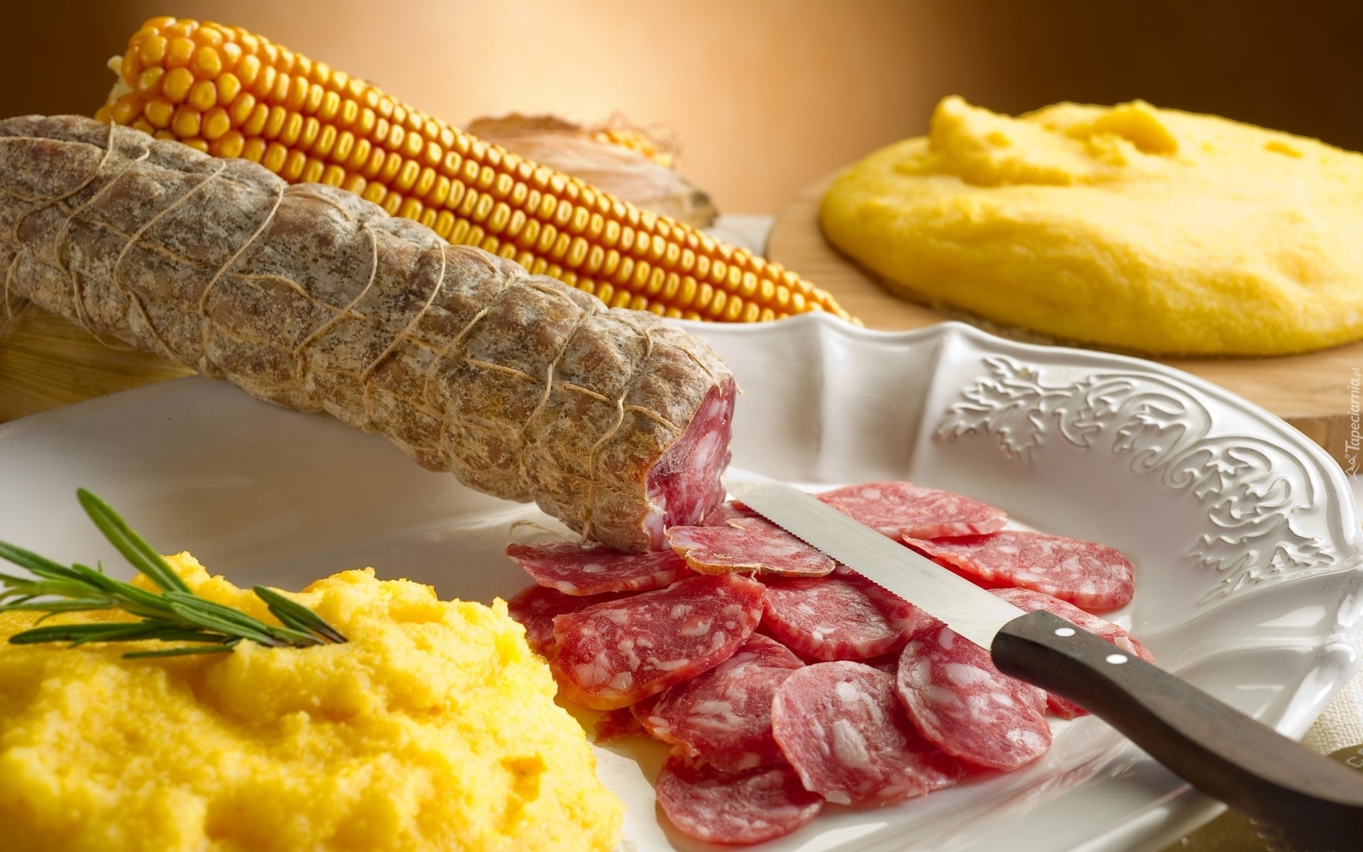 Kiełbasa, Polenta, Kukurydza