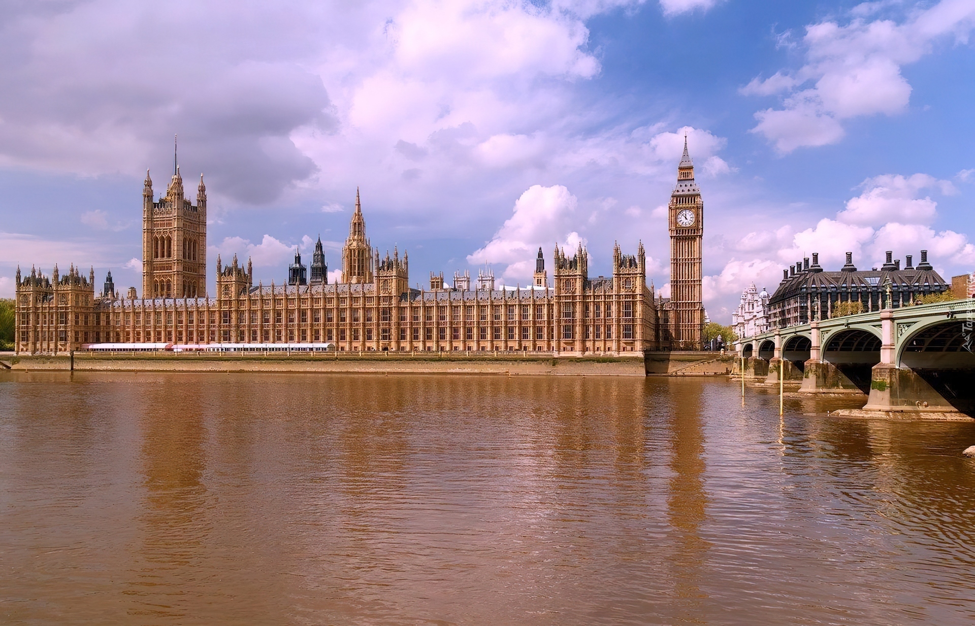 Parlament, Most, Anglia