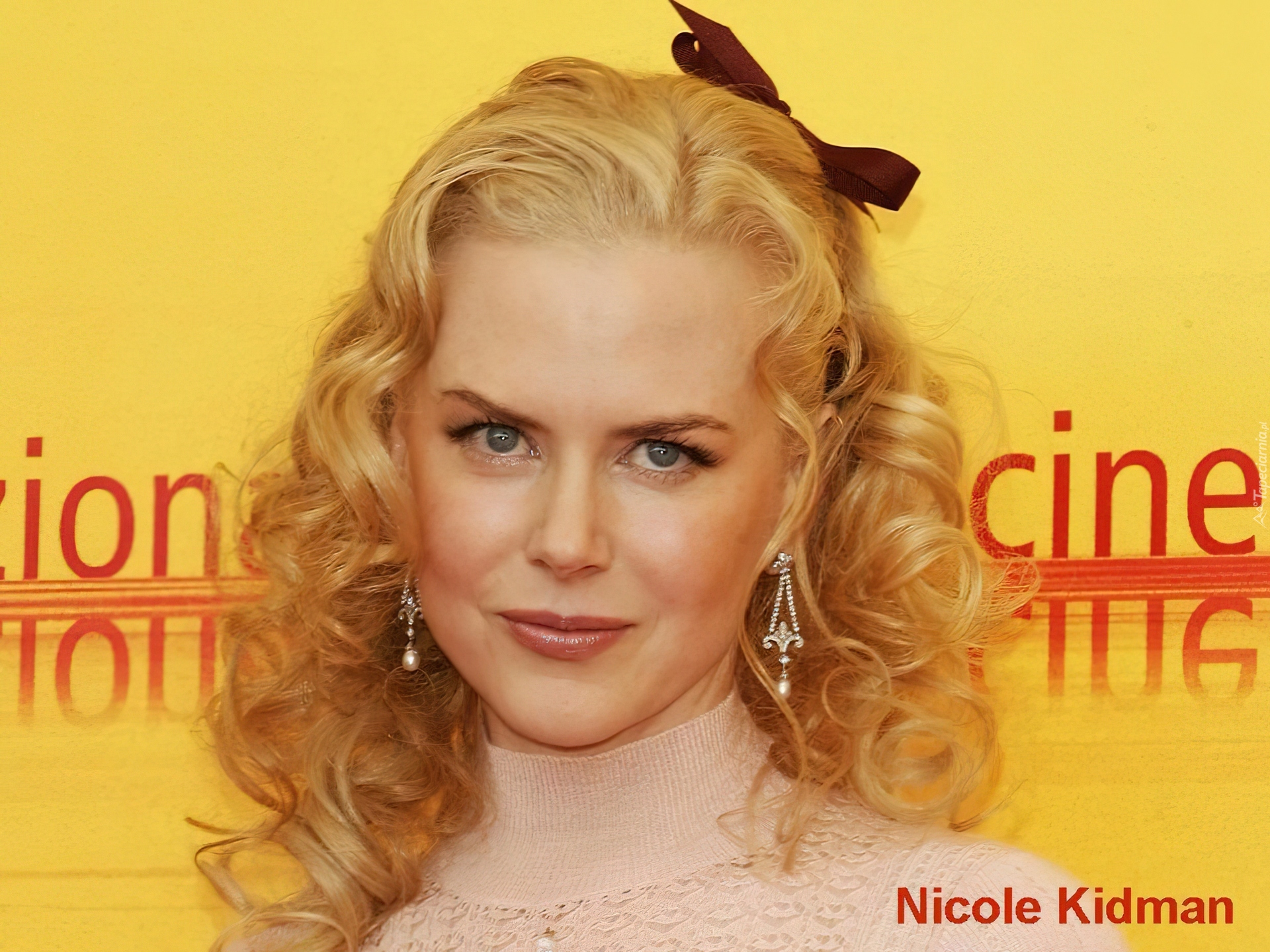 Twarz Nicole Kidman, Kokardka