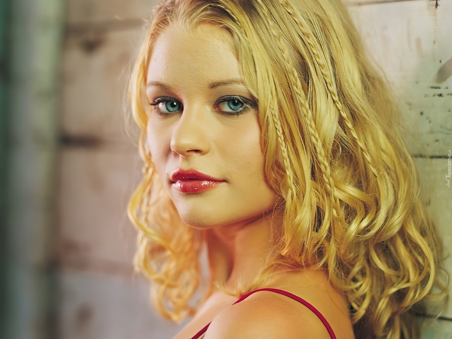 Emilie De Ravin, Blondynka