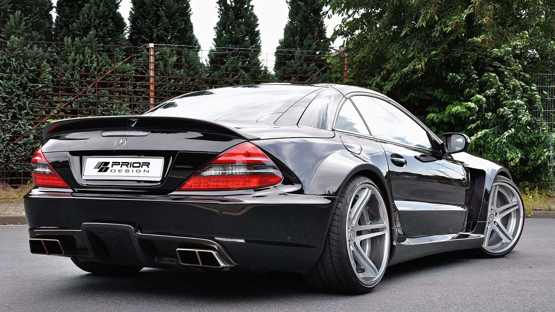 Czarny, Mercedes Benz SLR 230