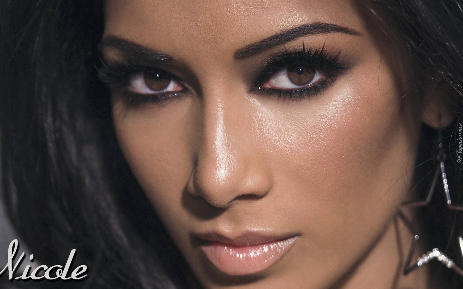 Nicole Scherzinger, Portret, Makijaż