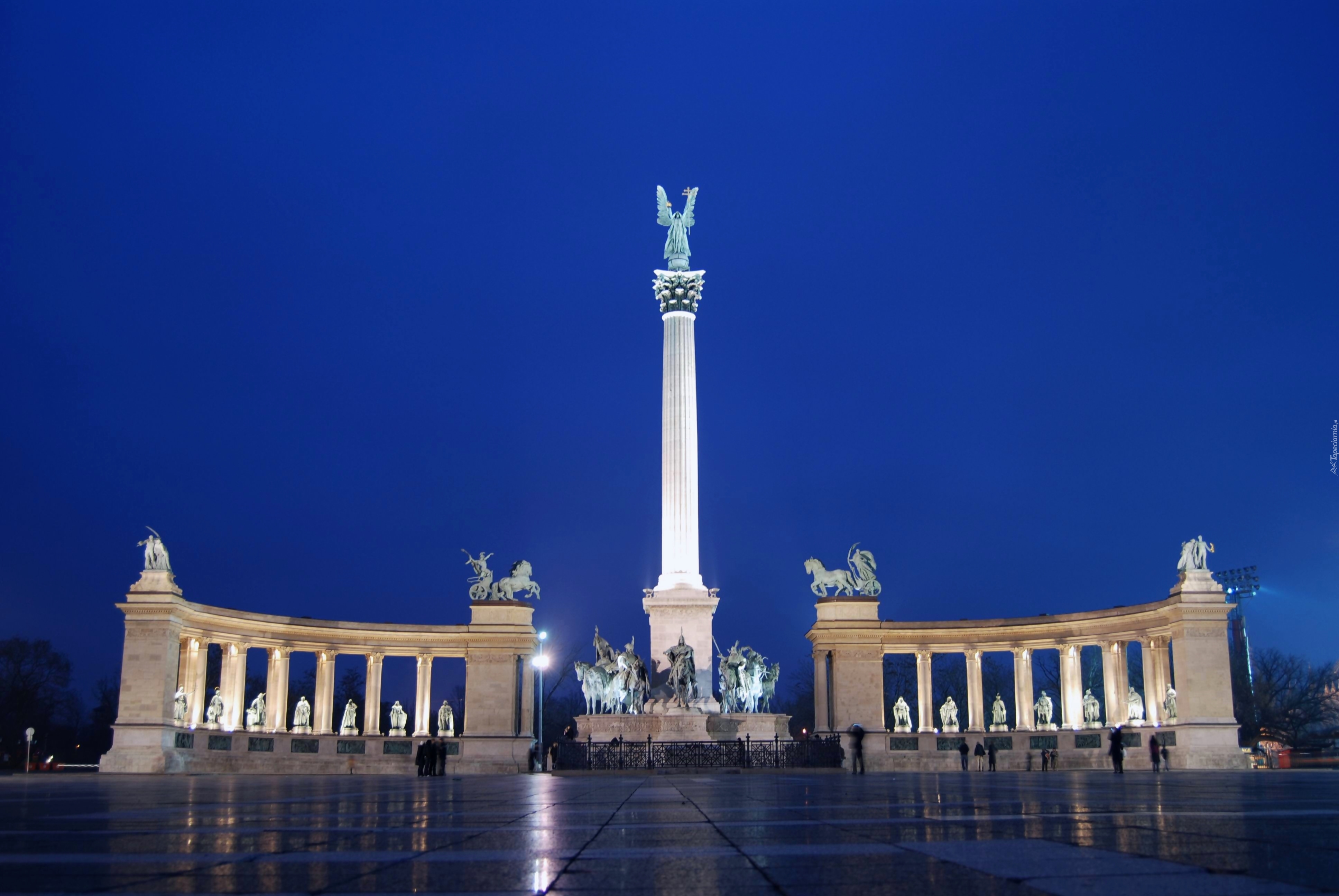 Budapeszt, Węgry, Plac Bohaterów, Pomnik Millennium