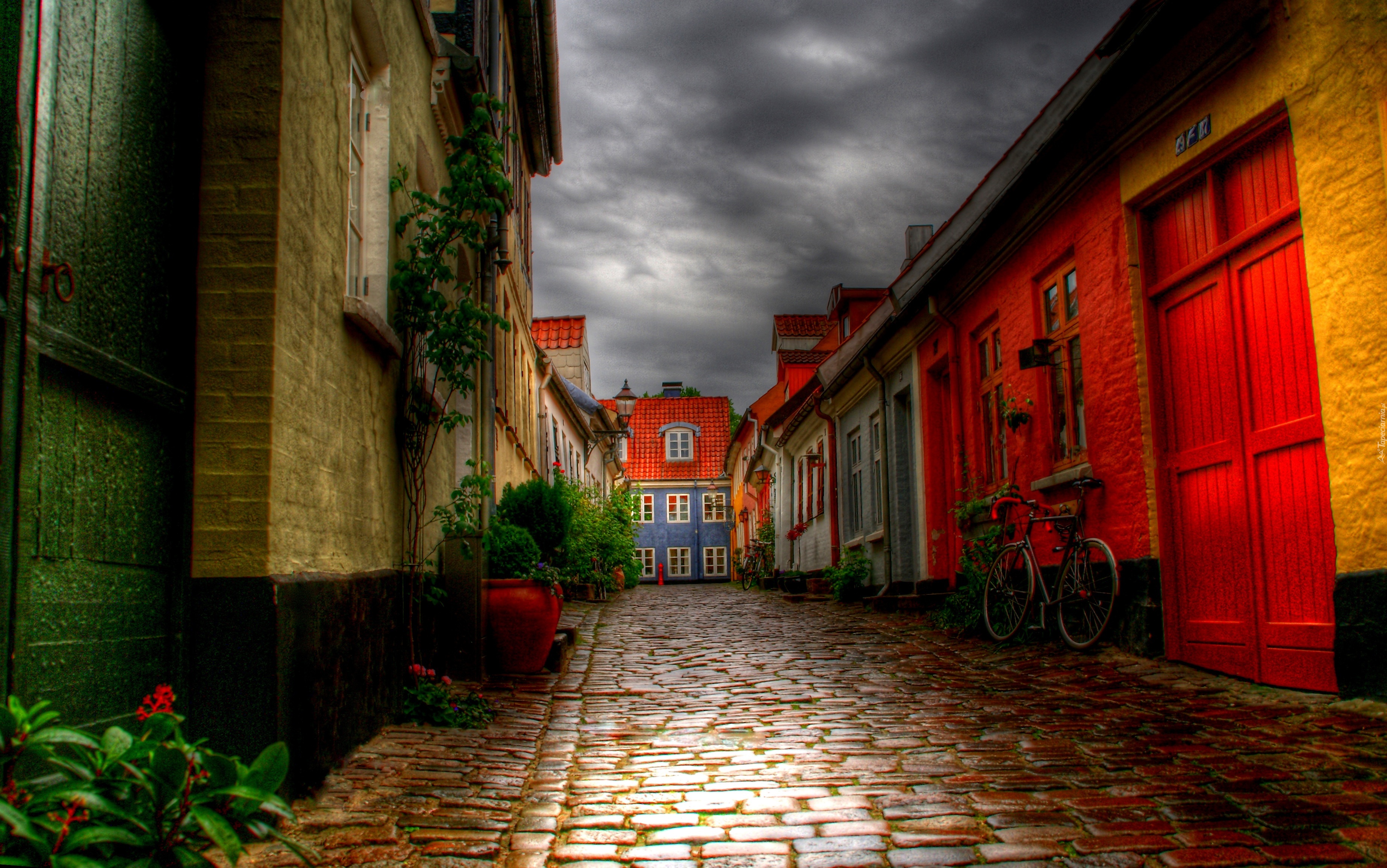 Обои на стол на улице. Старинные улицы. Улицы Европы. Красивые старинные улицы. Красивый переулок.