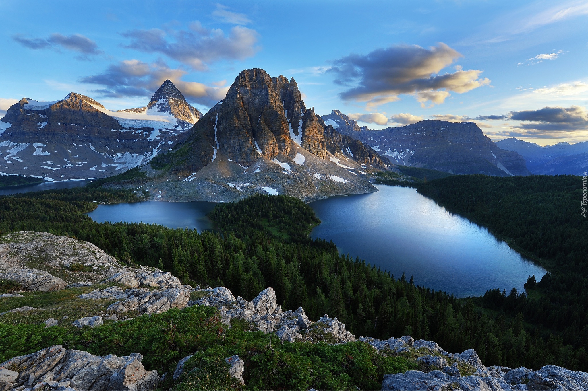 Kanada, Prowincja Kolumbia Brytyjska, Park prowincjonalny Mount Assiniboine, Góry Mount Assiniboine, Jeziora